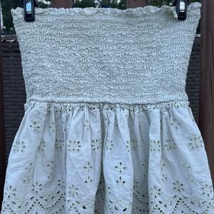 Elegant mint green top for teens or young adults